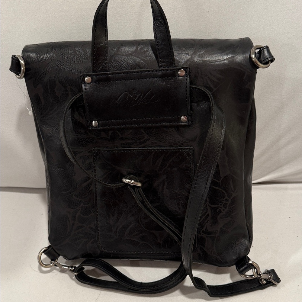 On sale!! 
Patricia Nash Medium BACKPACK or Cross body bag - Picture 3 of 11